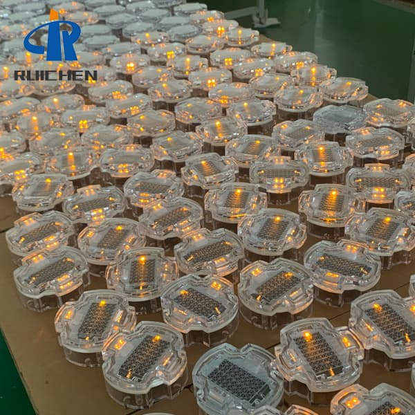 <h3>New Solar Stud Motorway Lights For Road Safety In Korea</h3>
